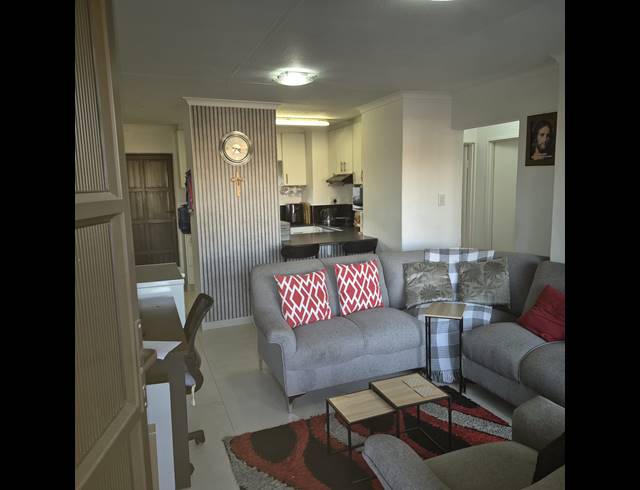 2 BEDROOM FLAT FOR SALE IN WATERVAL PARK